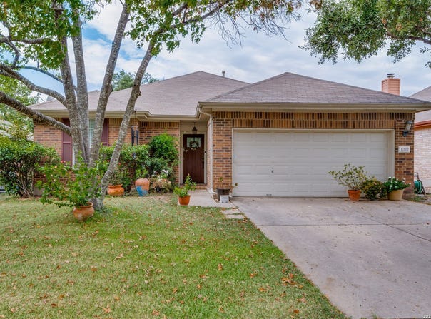 17112 Jigsaw Pathway, Round Rock, TX 78664