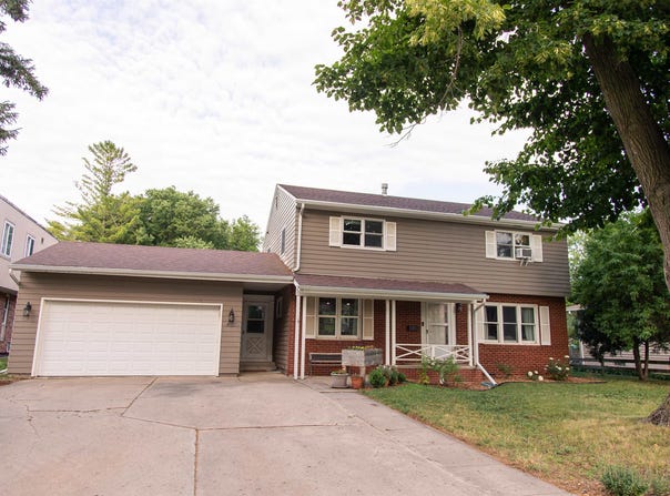 409 N Plum St., Vermillion, SD 57069