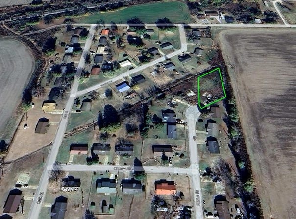 100 E ELM STREET, Earle, AR 72331
