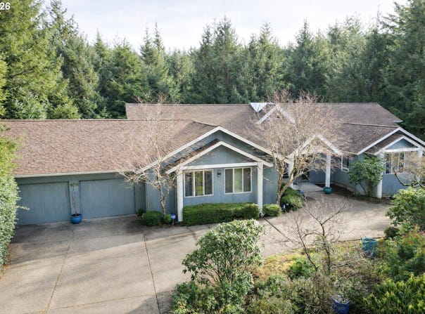 83391 S COVE Dr, Florence, OR 97439