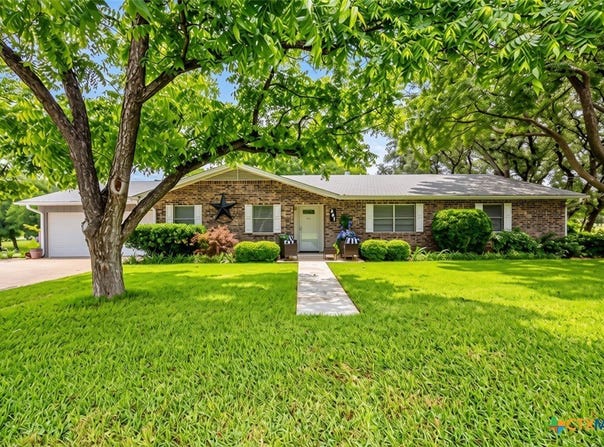 207 S Brook, San Saba, TX 76877