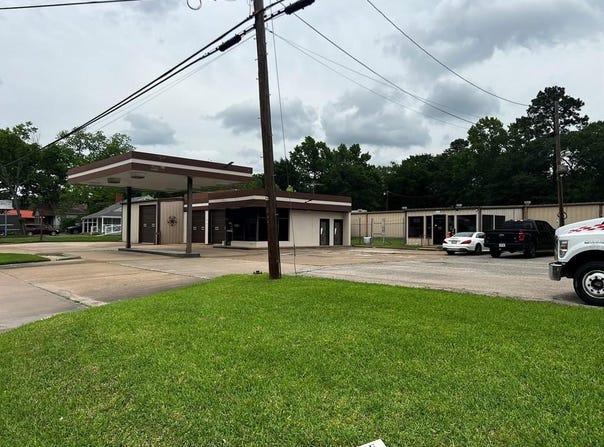 1015 E Denman Avenue, Lufkin, TX 75901