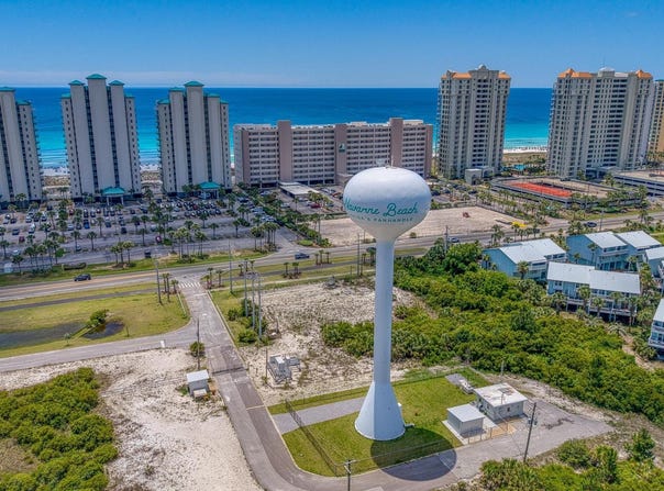 8436 Gulf Boulevard, Navarre, FL 32566