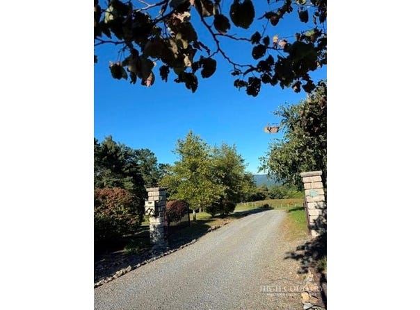 Fishers Peak View, Ennice, NC 28623