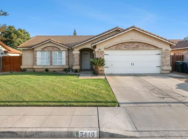 3410 Winter Way, Madera, CA 93637