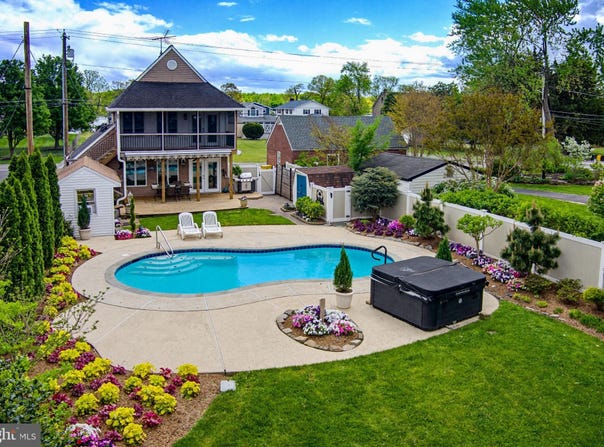 2006 POPLAR RIDGE Road, PASADENA, MD 21122