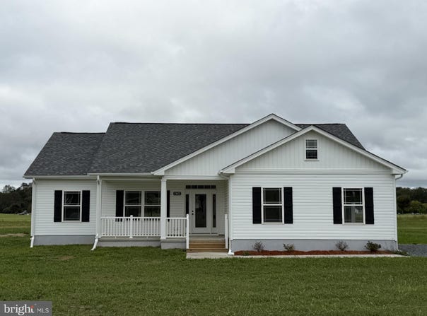 37672 BLUE CRAB Circle, PAINTER, VA 23420