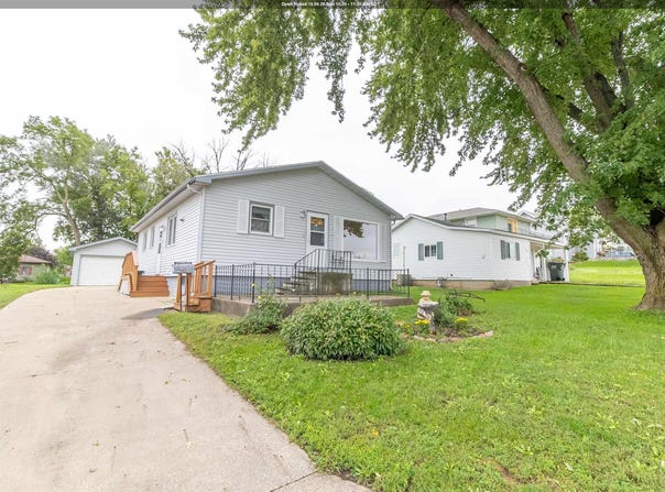 703 Oak Street, Mapleton, IA 51034
