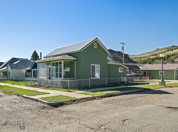 1201 E 5th, Anaconda, MT 59711