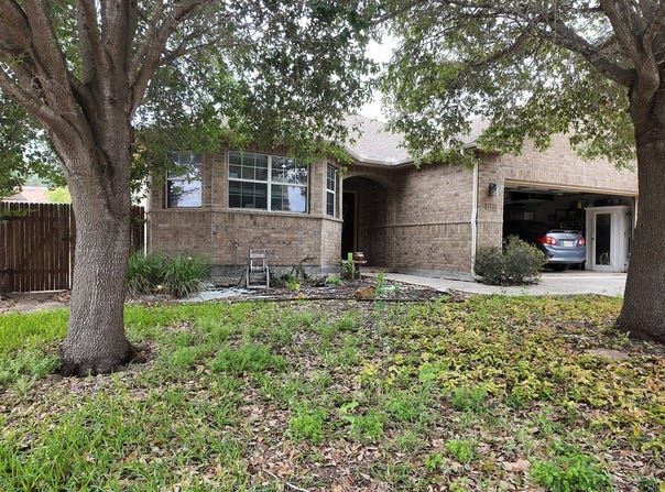 14407 BARN CT, Elmendorf, TX 78112