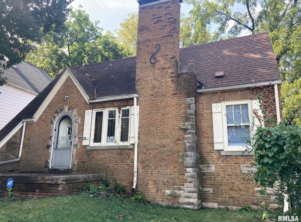 619 S MACARTHUR Boulevard, Springfield, IL 62704