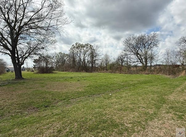 Saddlebrooke Dr, DeKalb, TX 75559