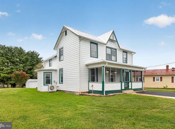 206 2ND Street, SHENANDOAH, VA 22849