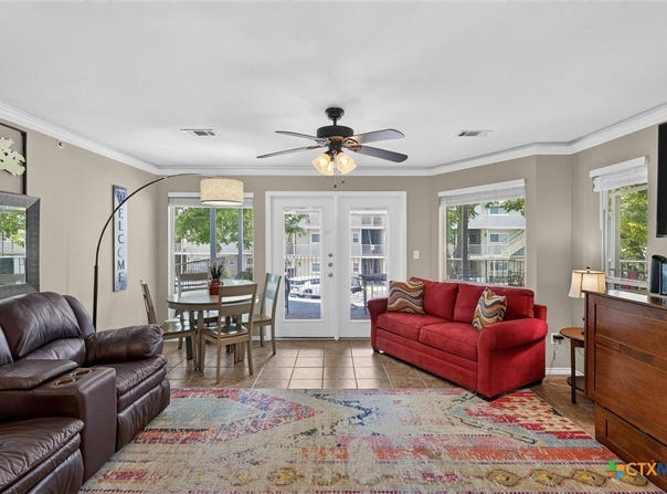 730 E Mather Street, New Braunfels, TX 78130