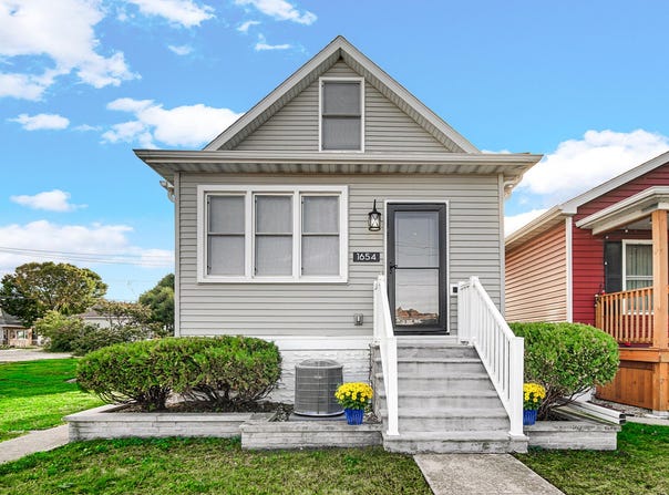 1654 Indianapolis Boulevard, Whiting, IN 46394
