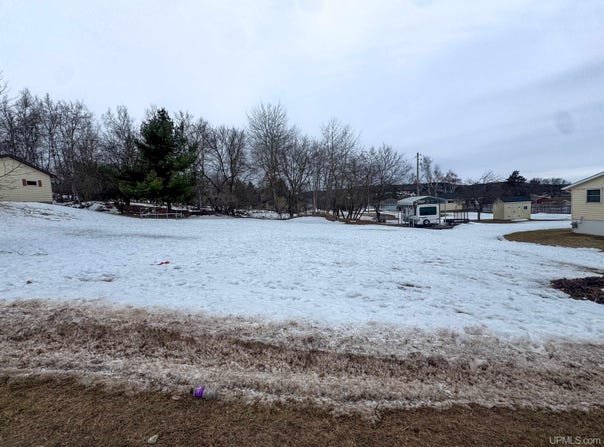 615 Kennedy Road, Iron Mountain, MI 49801