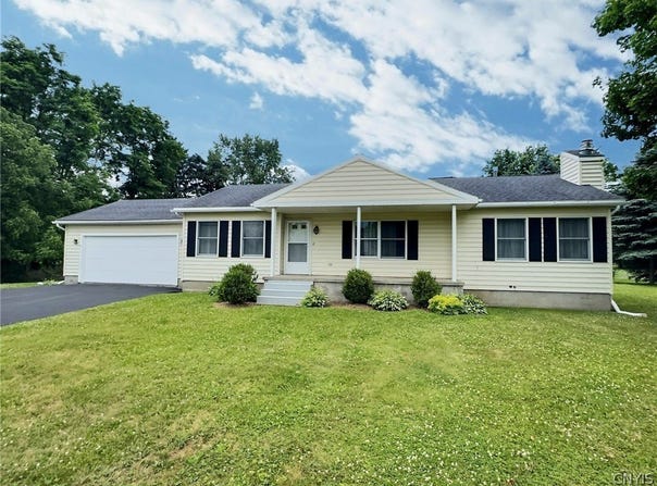 11 Cherry Lane, Cortland, NY 13045