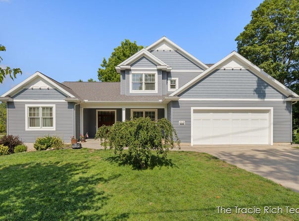 269 N Main Street, Rockford, MI 49341