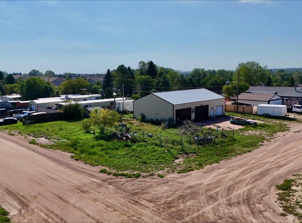 3605 VICTORIA DR, Cheyenne, WY 82009