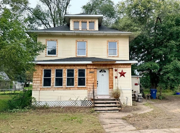 1002 Locust Street, Thomson, IL 61285