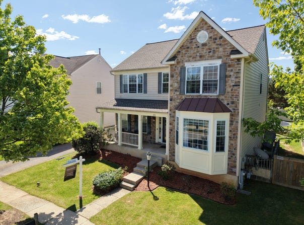 215 SEAMASTER Road, ESSEX, MD 21221