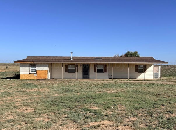 5401 Ranch View Dr, Amarillo, TX 79106