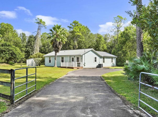 7984 HAMILTON AVE, HASTINGS, FL 32145
