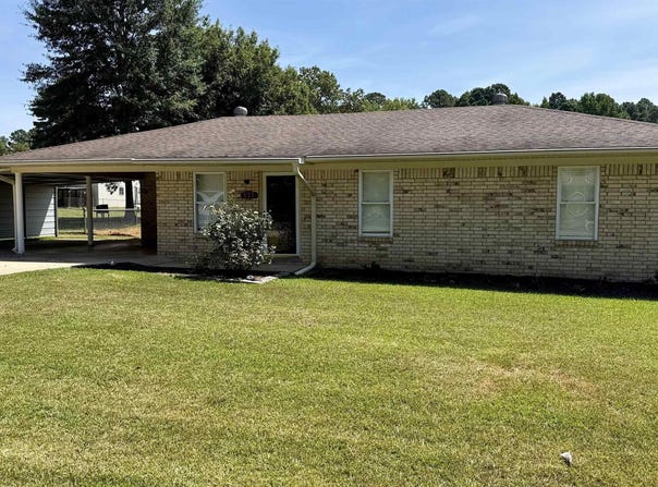 221 Watson St, Hampton, AR 71744