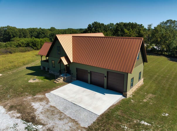 43 Spring Flood Road, Goodman, MO 64843