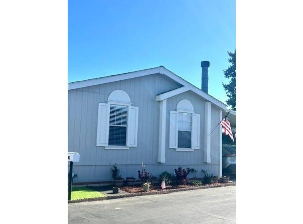 161 E Orangethorpe, Placentia, CA 92870