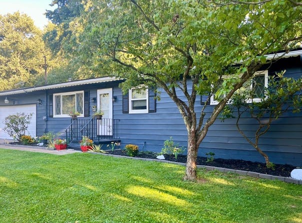 1400 Linger Drive, OH 44216