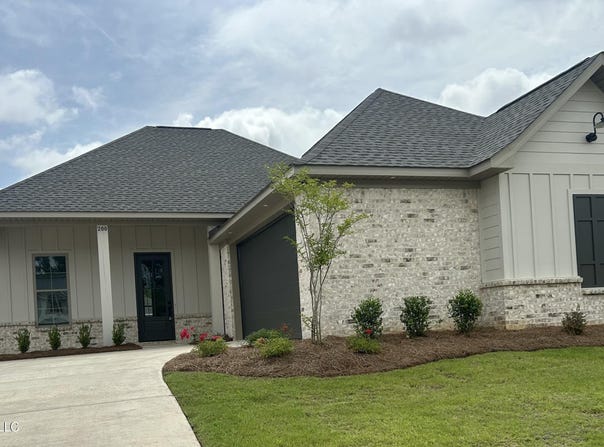 200 Bronson Bend, Flowood, MS 39232
