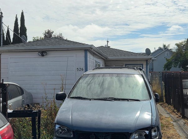 526 Douglas Ave, Oakland, CA 94603