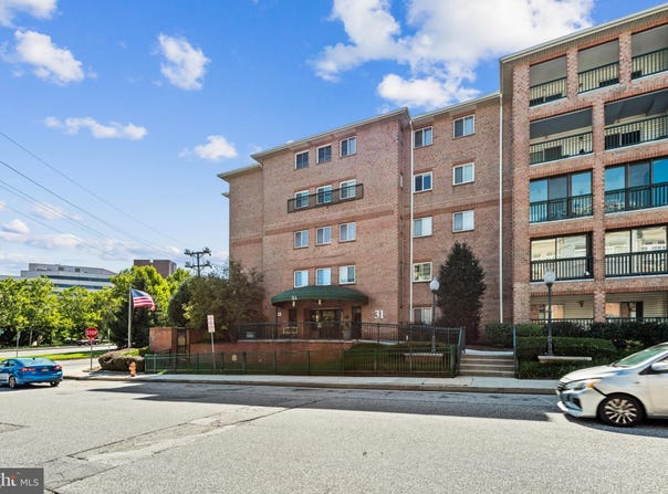 31 LAMBOURNE Road, TOWSON, MD 21204