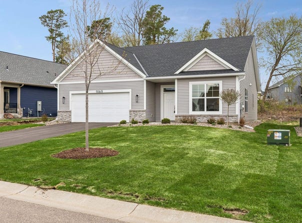 9169 62nd Street S, Cottage Grove, MN 55016