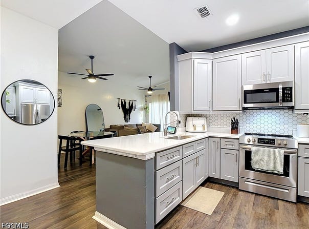 4241 Bellasol Circle, Fort Myers, FL 33916