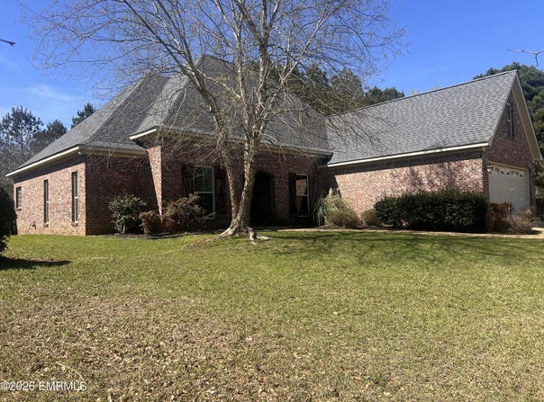 8365 Ole Cobblestone Drive, Meridian, MS 39305