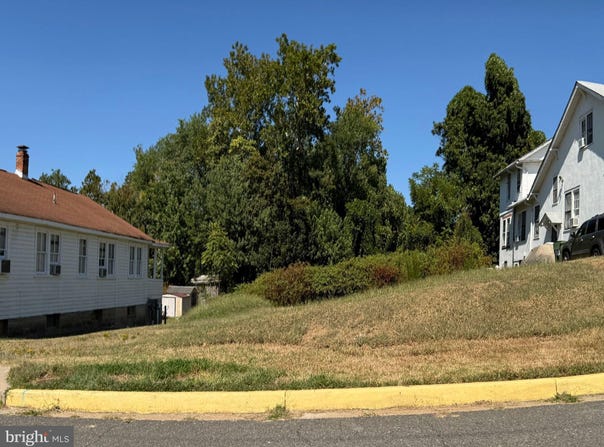 223 3RD Avenue, QUANTICO, VA 22134