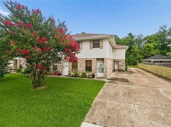 135 LAKEWOOD Drive, Luling, LA 70070