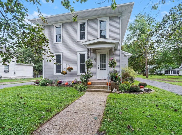 216 N Nottawa, Mendon, MI 49072