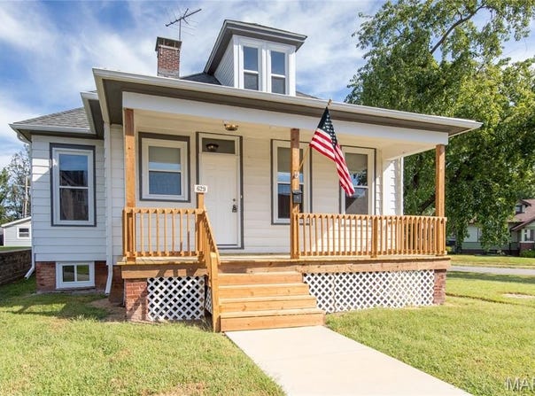 629 E C Street, Belleville, IL 62220