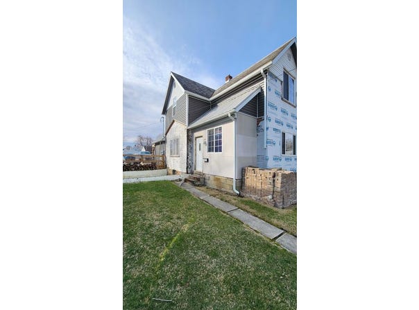 611 Warren, Bucyrus, OH 44820