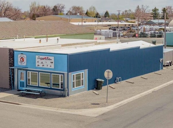 178 W North St, Powell, WY 82435