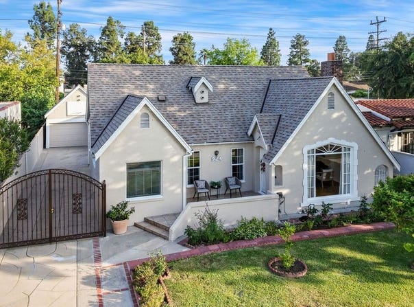 924 E Glenoaks Blvd, Glendale, CA 91207