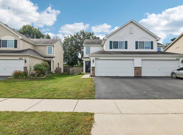 2613 Hearthstone Drive, Hampshire, IL 60140