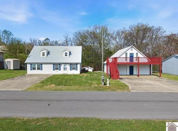 49 Lakeshore Drive, New Concord, KY 42076