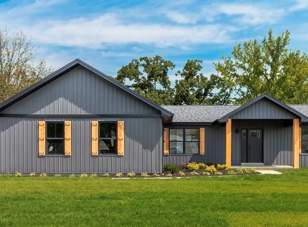 10 Pershing Circle, O'Fallon, MO 63366