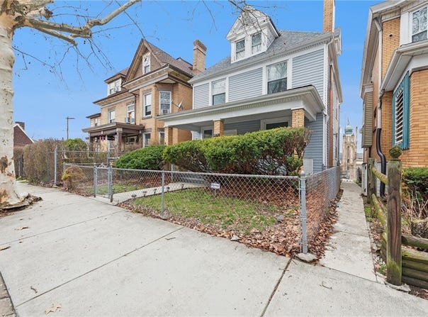 405 E 11th Ave, Homestead, PA 15120