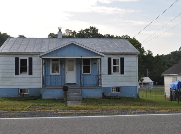 151 E CRAIG ST, CRAIGSVILLE, VA 24430