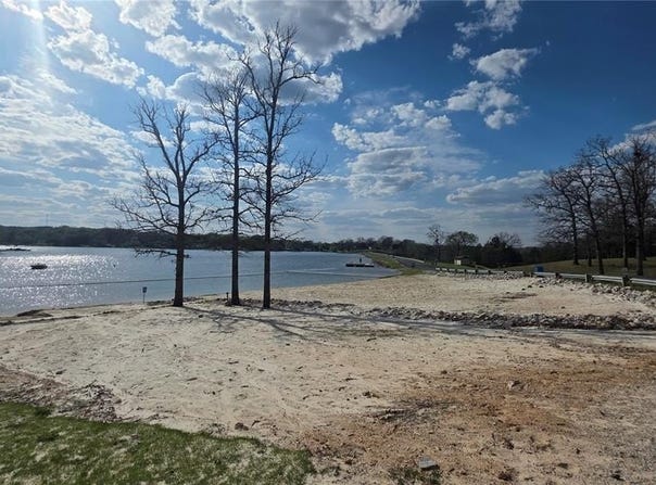 Glen Echo Drive, De Soto, MO 63020